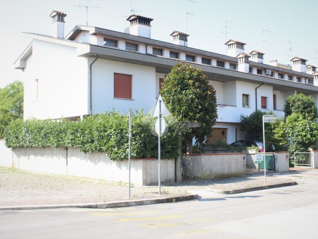 Annuncio Villa a schiera in vendita, Forlì-cesena. € 390 ...
