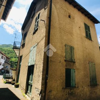 Casa semindipendente in vendita