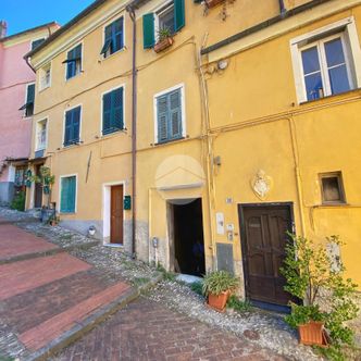 Annunci Di Case In Vendita In Provincia Di Imperia Tecnocasa It
