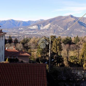 Casa semindipendente in vendita