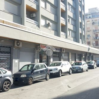 Negozio in vendita