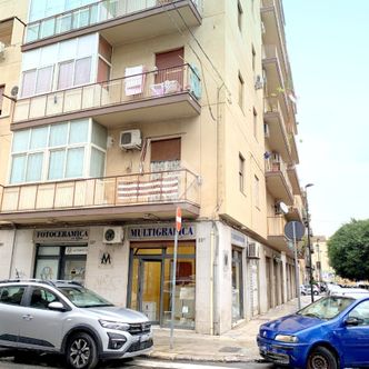 Negozio in vendita