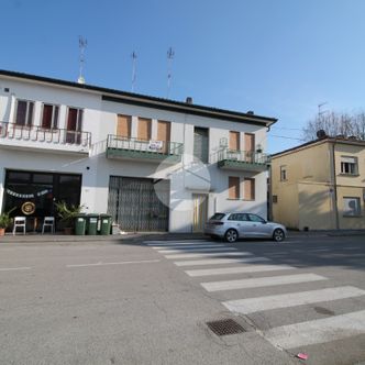 Casa indipendente in vendita