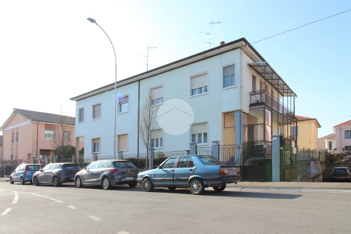 Porzione Di Quadrifamiliare In Vendita Ville In Vendita Rif 40427579 Agenzia Tecnorete Di Pavia