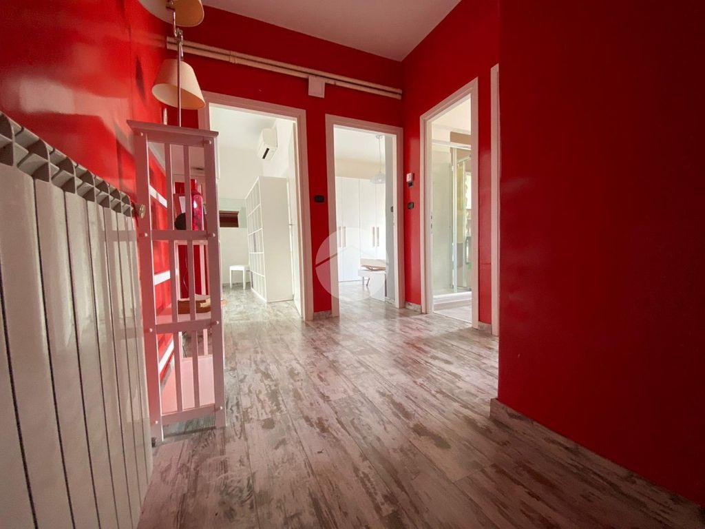 Annuncio Bilocale In Affitto Roma 1 100 Mese 80 Mq Tecnocasa It 40401767